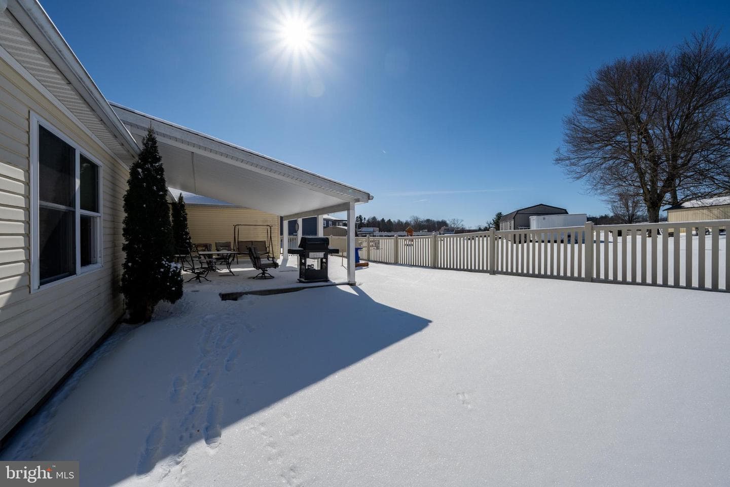 702 Sunshine Drive photo 46