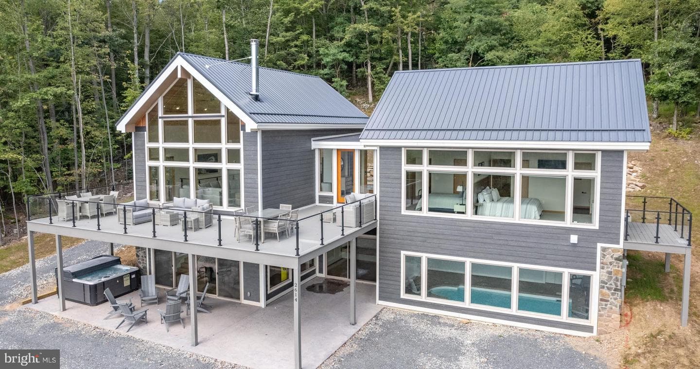 2614 Marsh Hill Road, Mc Henry