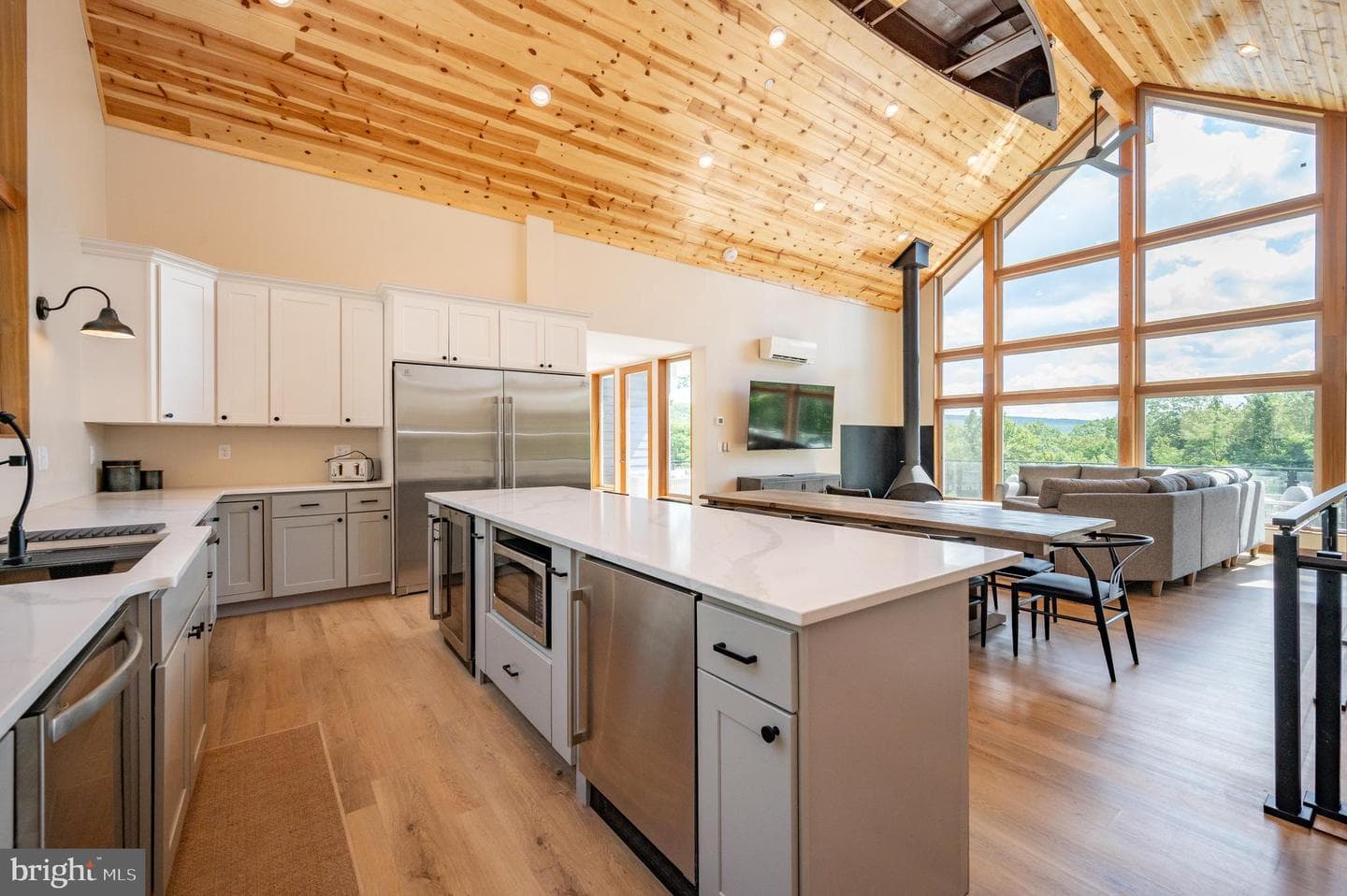 2614 Marsh Hill Road, Mc Henry