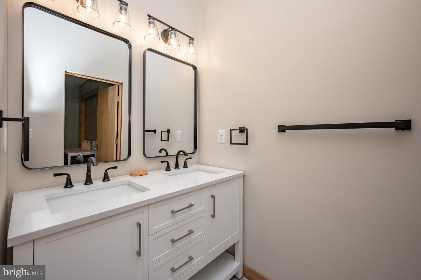 2614 Marsh Hill Road photo 50