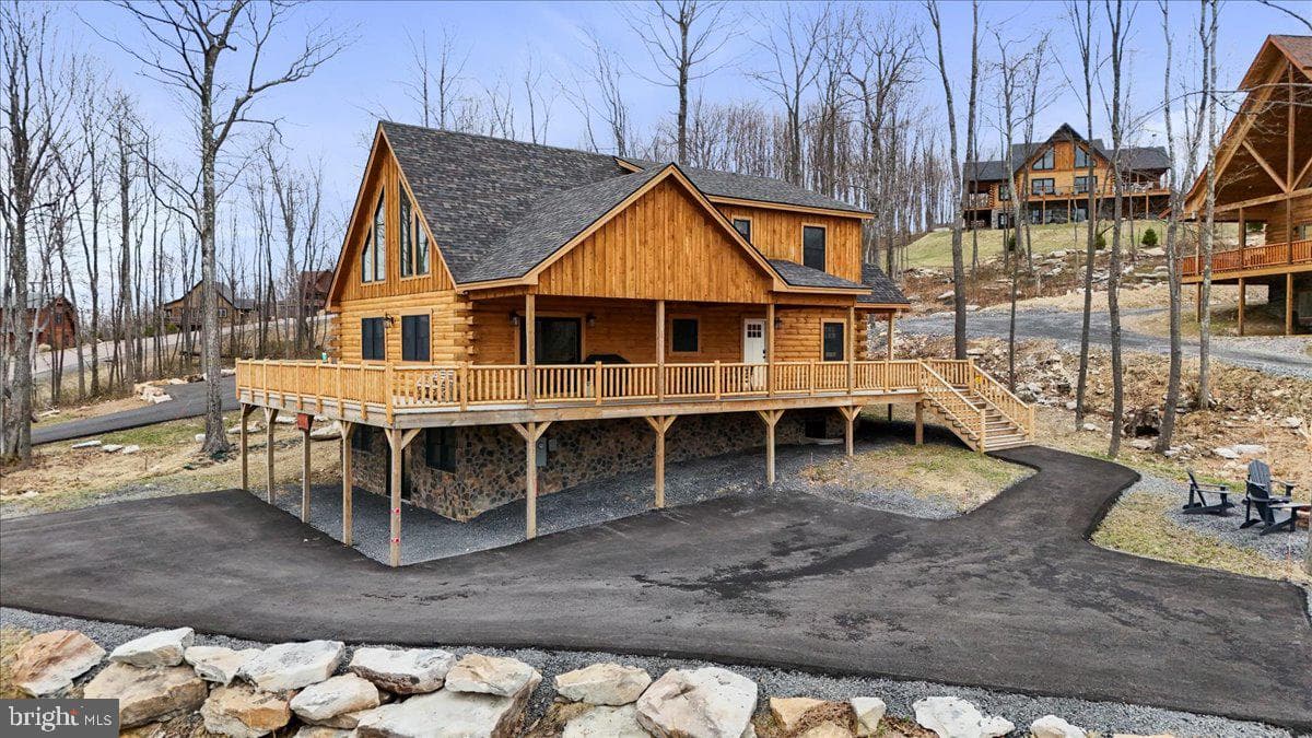 957 N Camp Road, Mc Henry