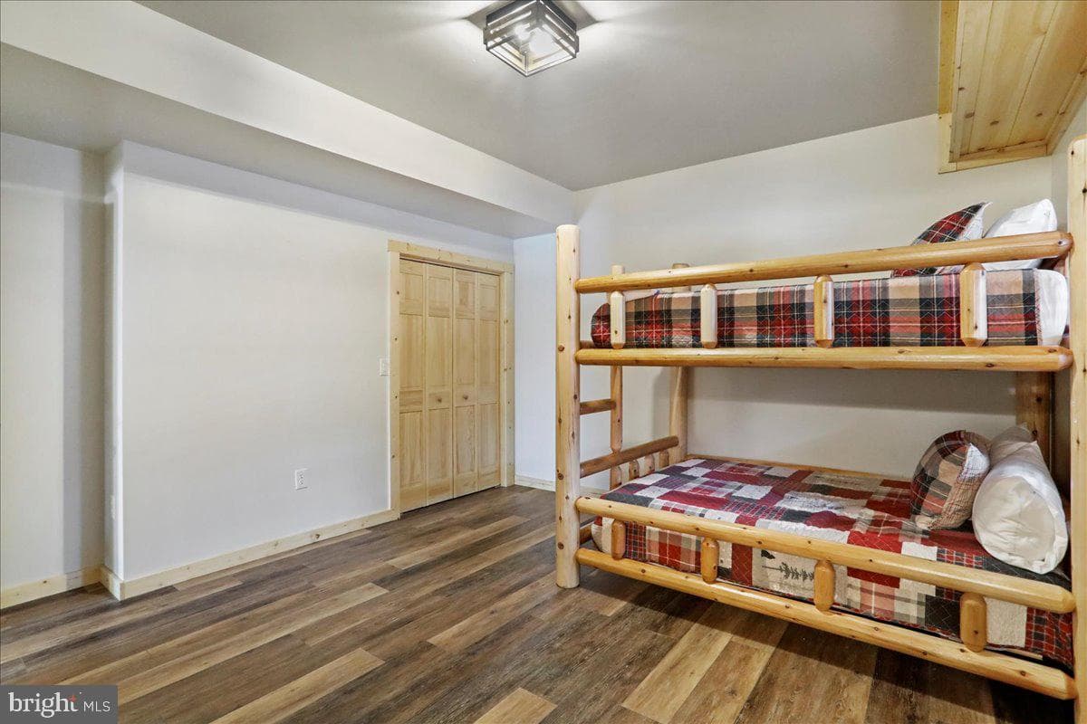 957 N Camp Road photo 34