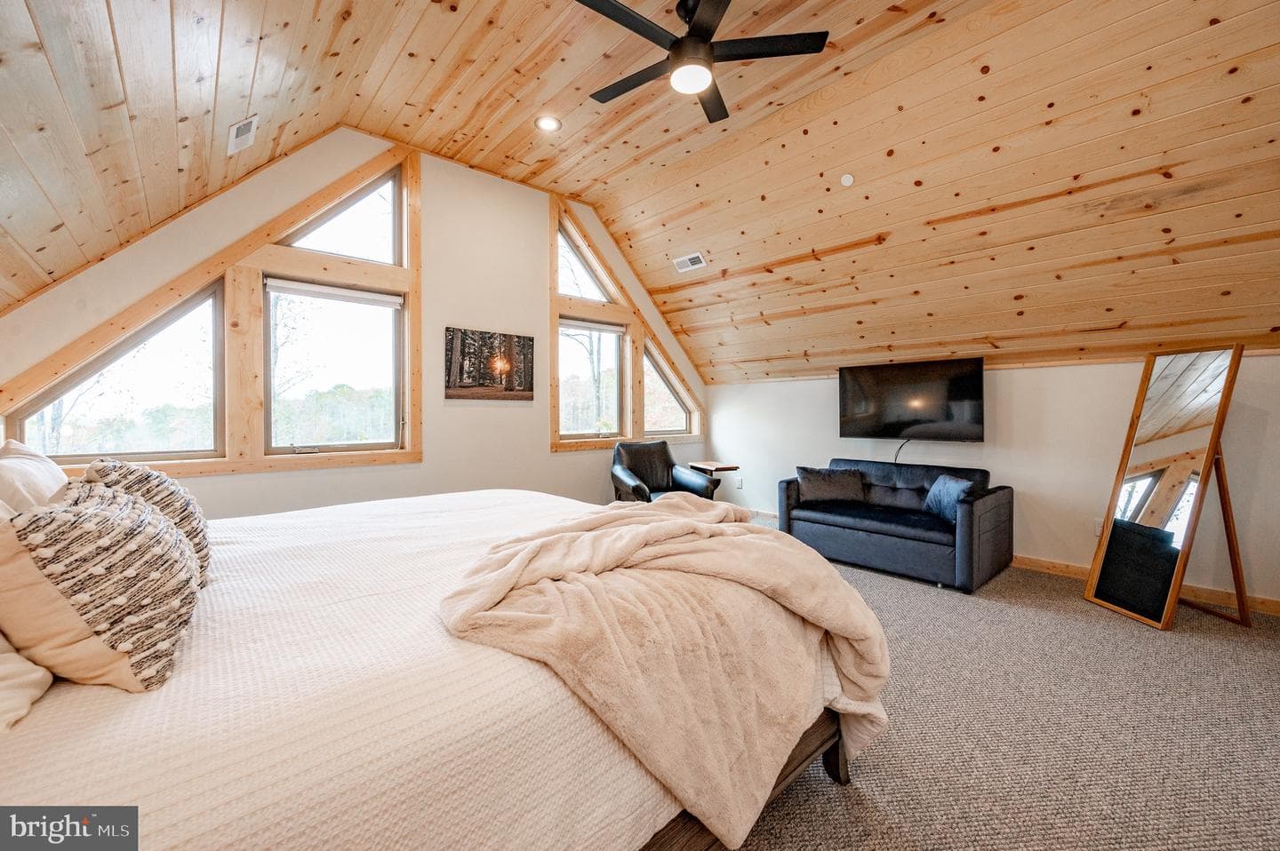36 Irwin Way photo 33