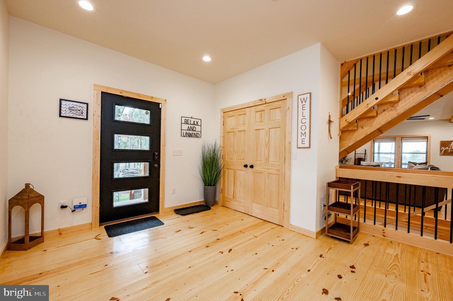 36 Irwin Way photo 7