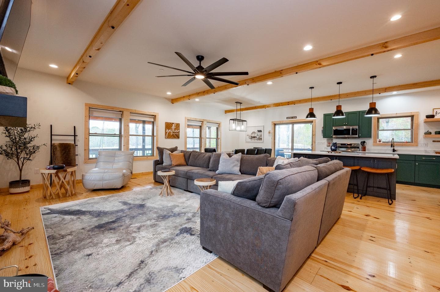 36 Irwin Way photo 9