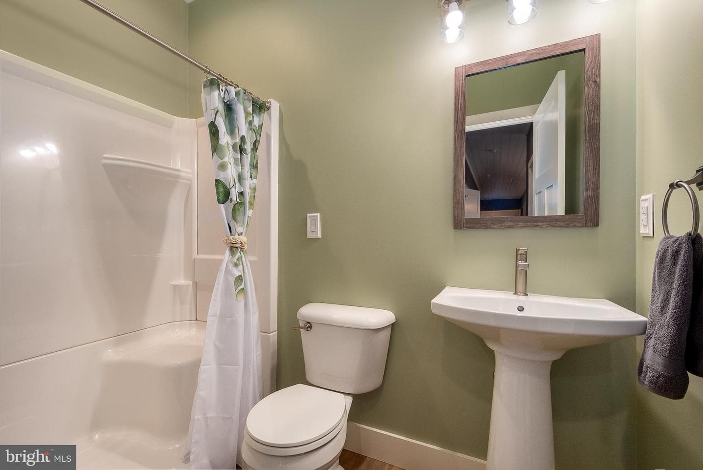 170 Cherrywood Drive photo 31