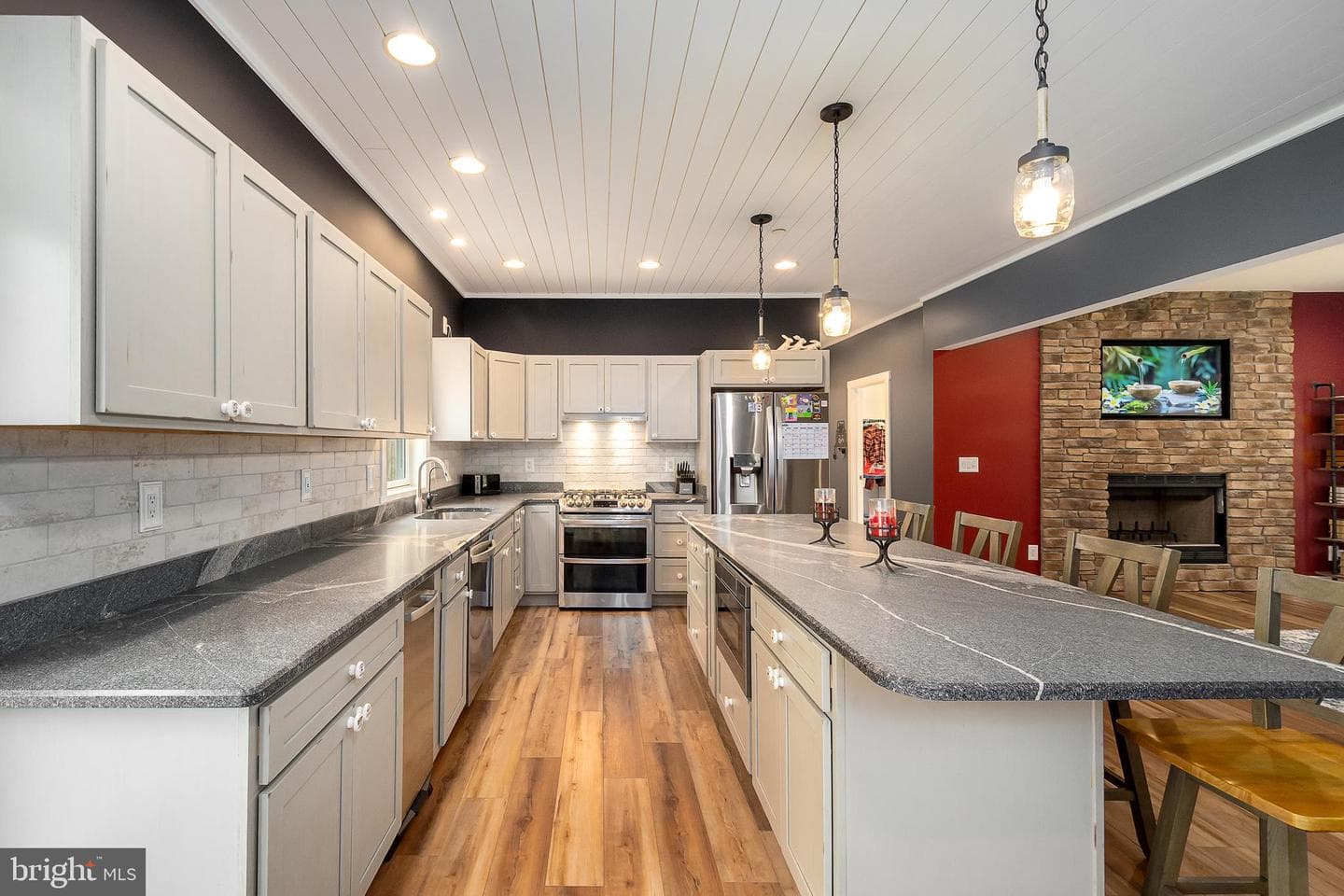 170 Cherrywood Drive photo 9