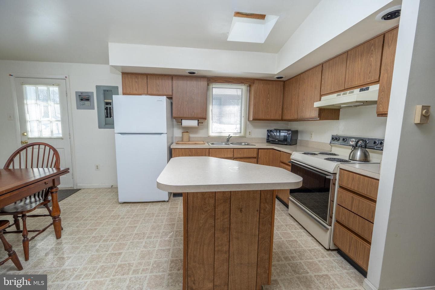 102 Piney Point Drive photo 11