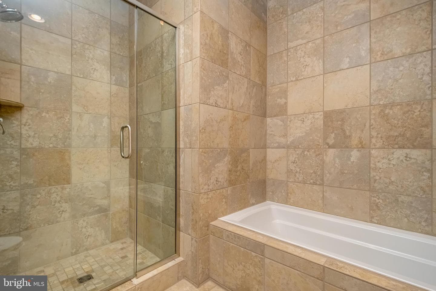200 N Camp Road photo 23