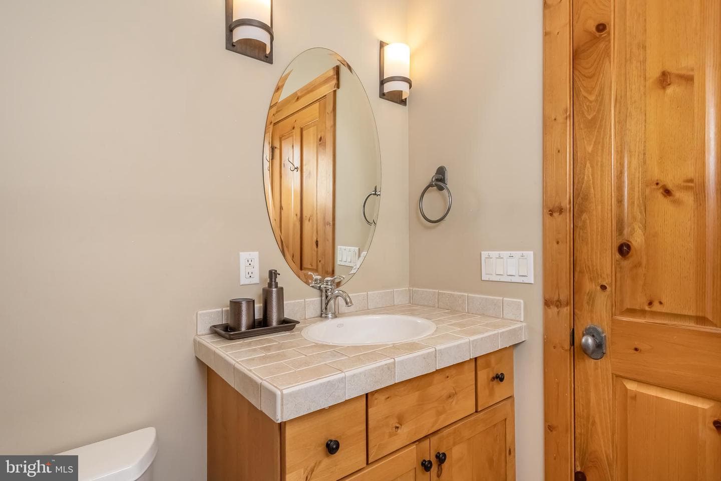 200 N Camp Road photo 26