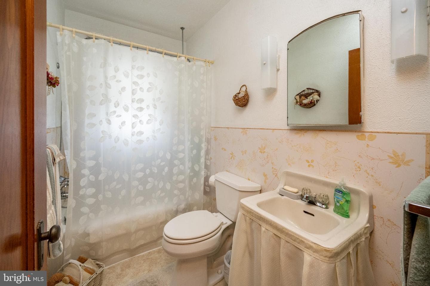 313 W Liberty Street photo 28