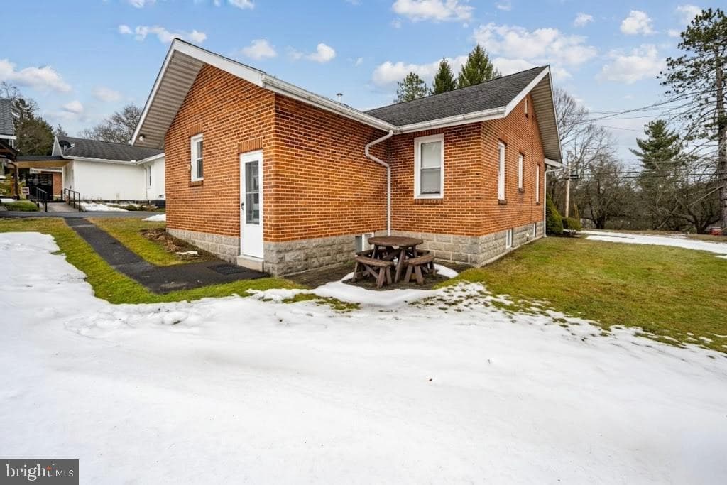313 W Liberty Street photo 41