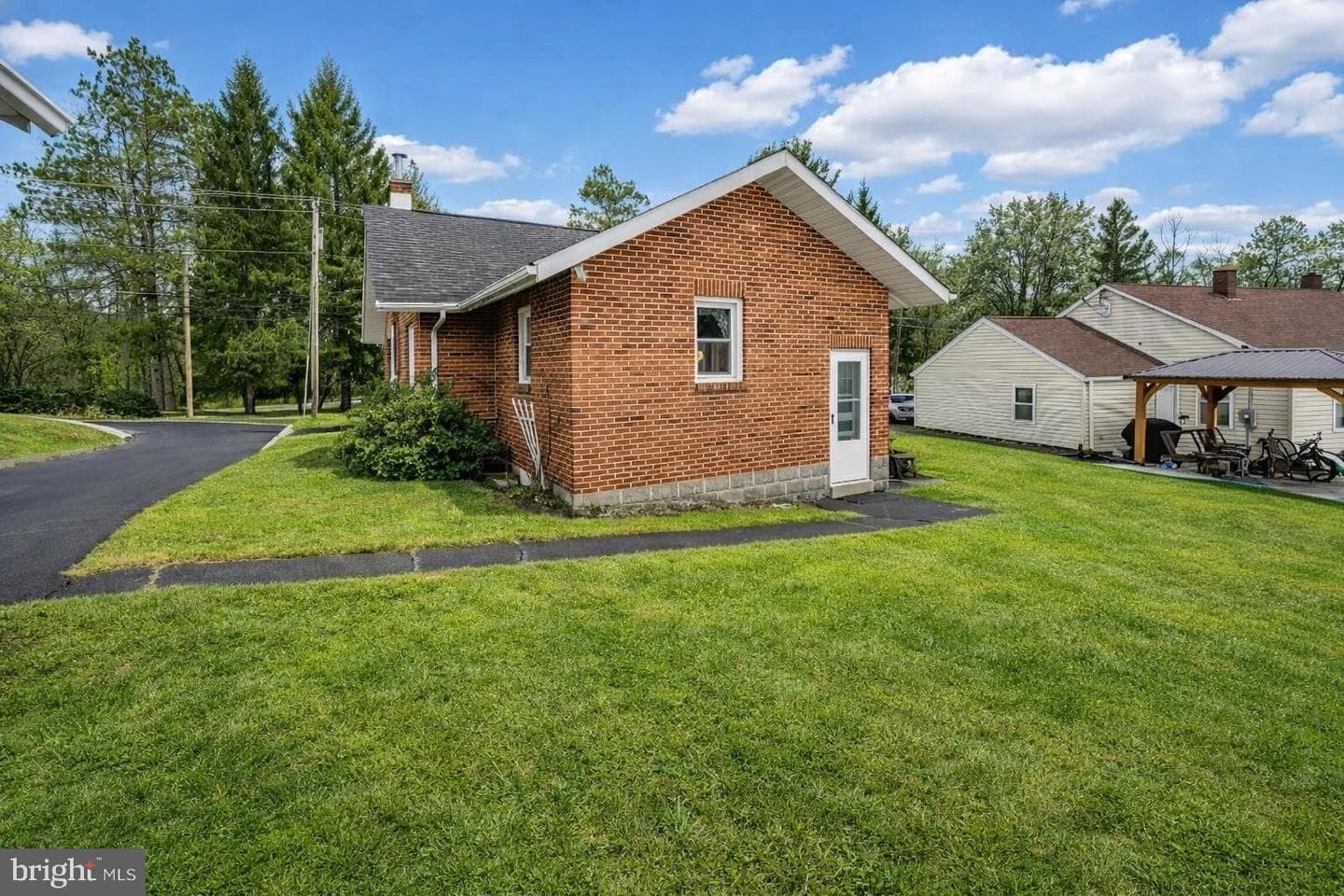 313 W Liberty Street photo 56