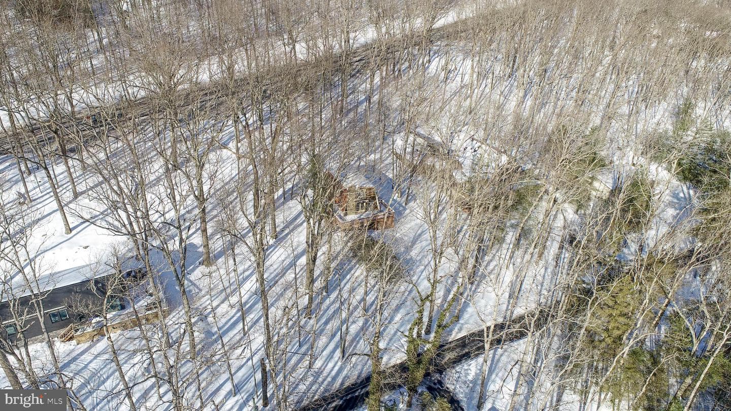 135 Glen Cove Road photo 13