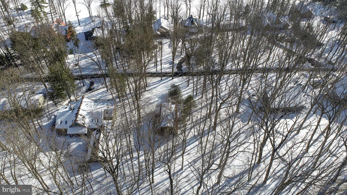 135 Glen Cove Road photo 15