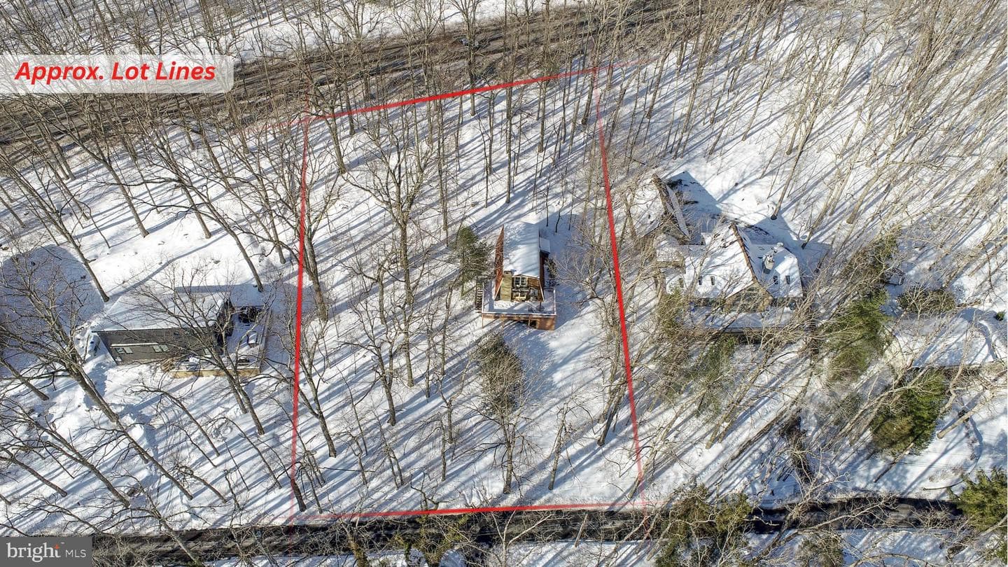 135 Glen Cove Road photo 9