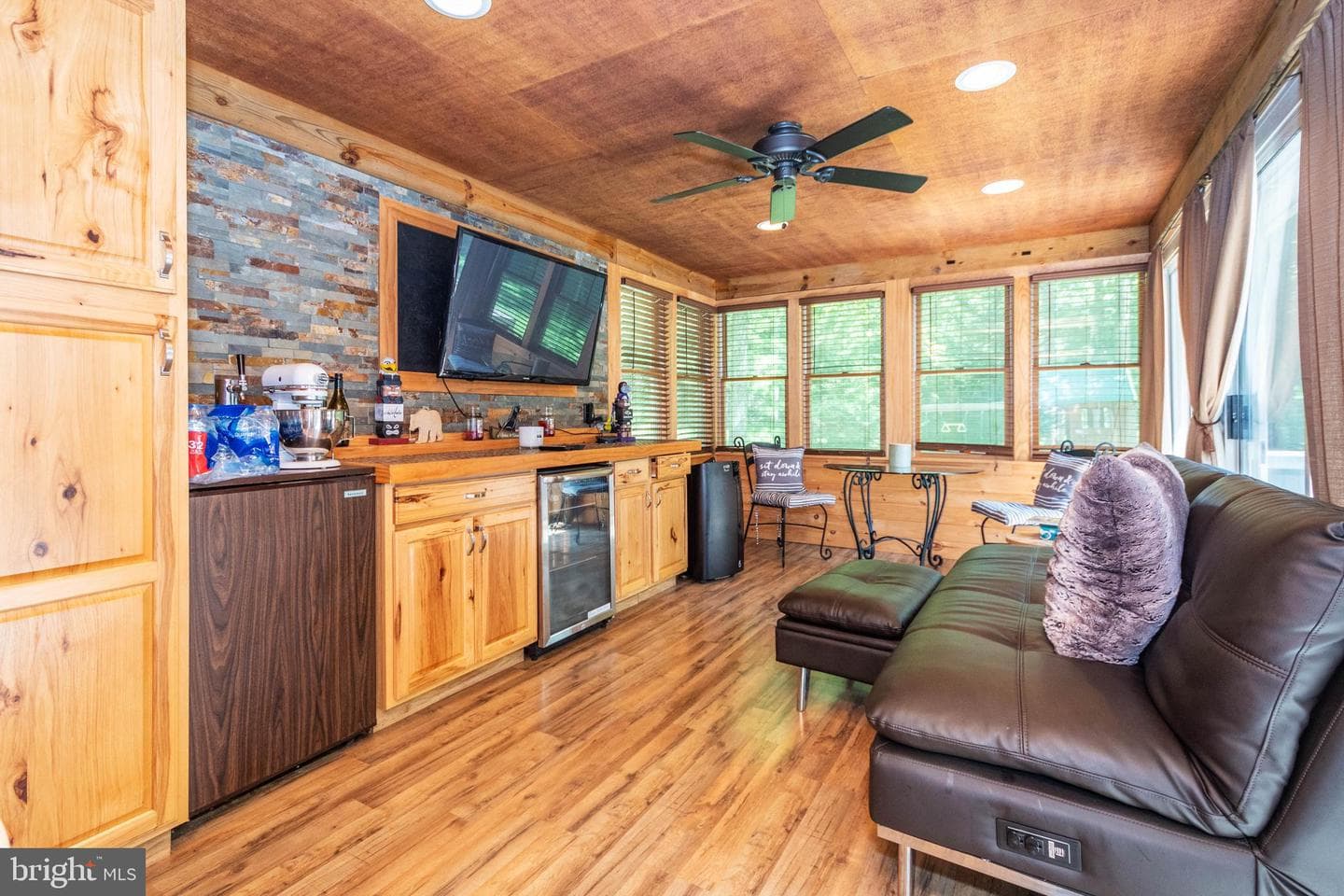 302 Oak Way Road photo 10