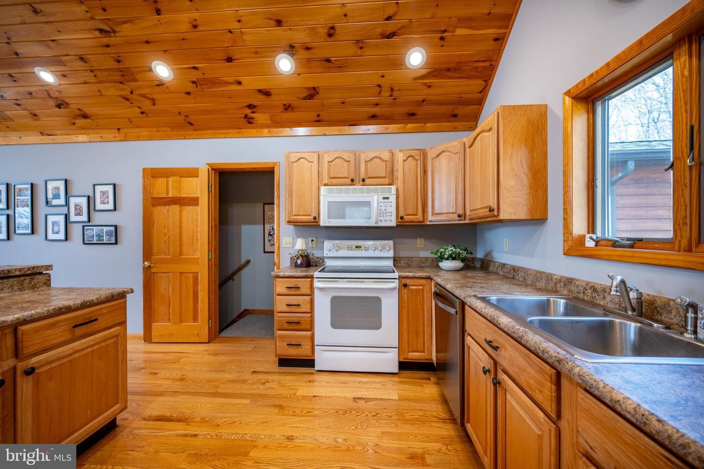 167 Sears Lane photo 12