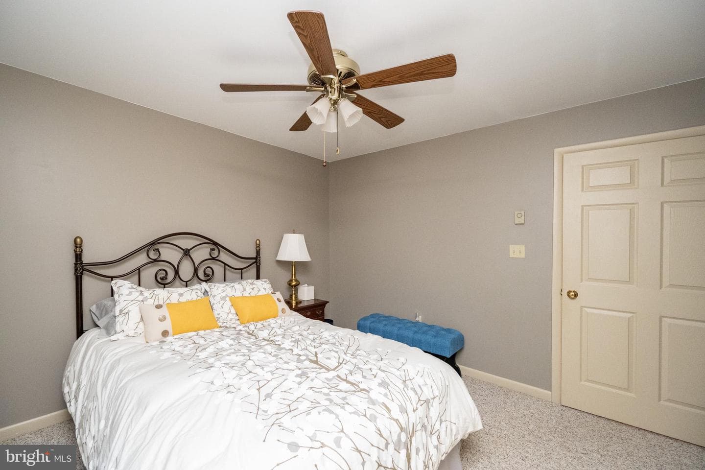 59 Glenview Road photo 44