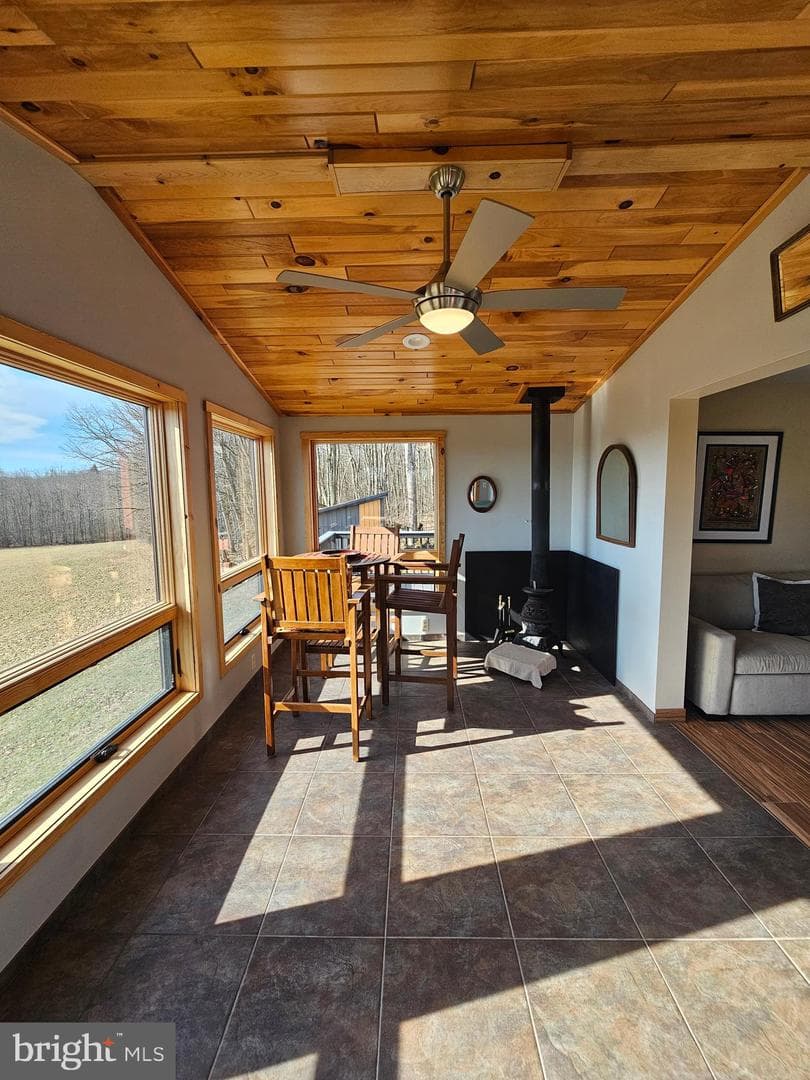 355 Lonesome Pine Road photo 16