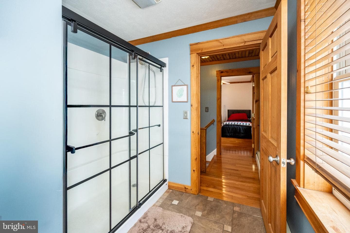 82 Railroad Street photo 31