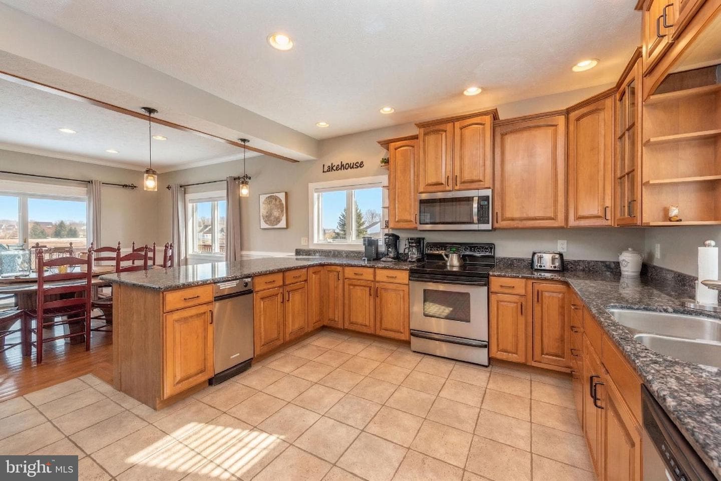 85 Clubhouse Drive photo 8