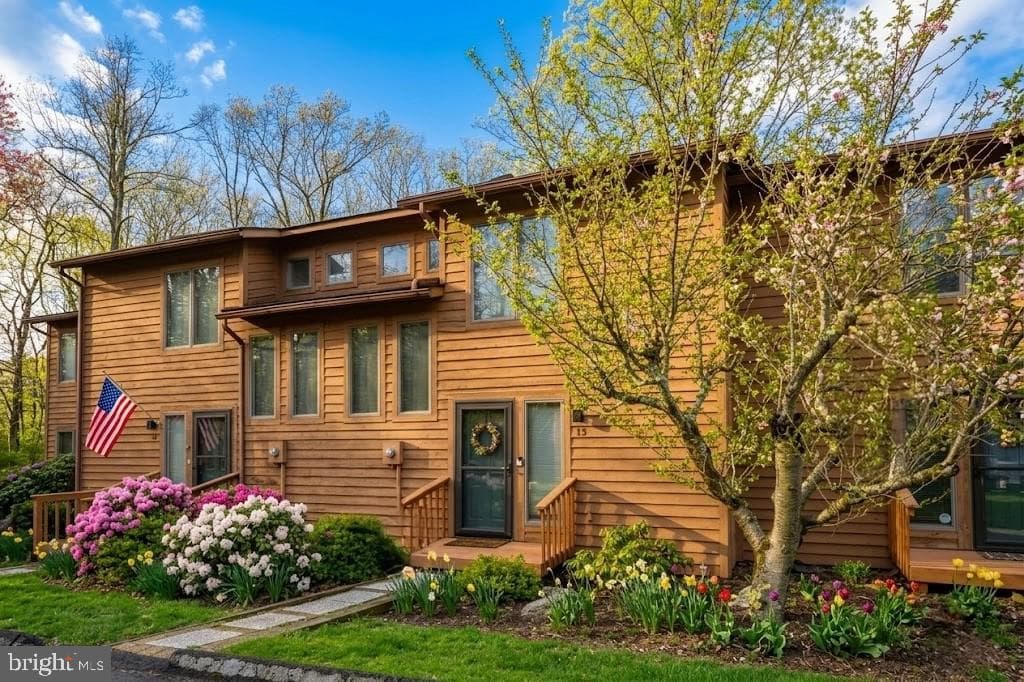 13 Laurel Brook Drive #13, Oakland