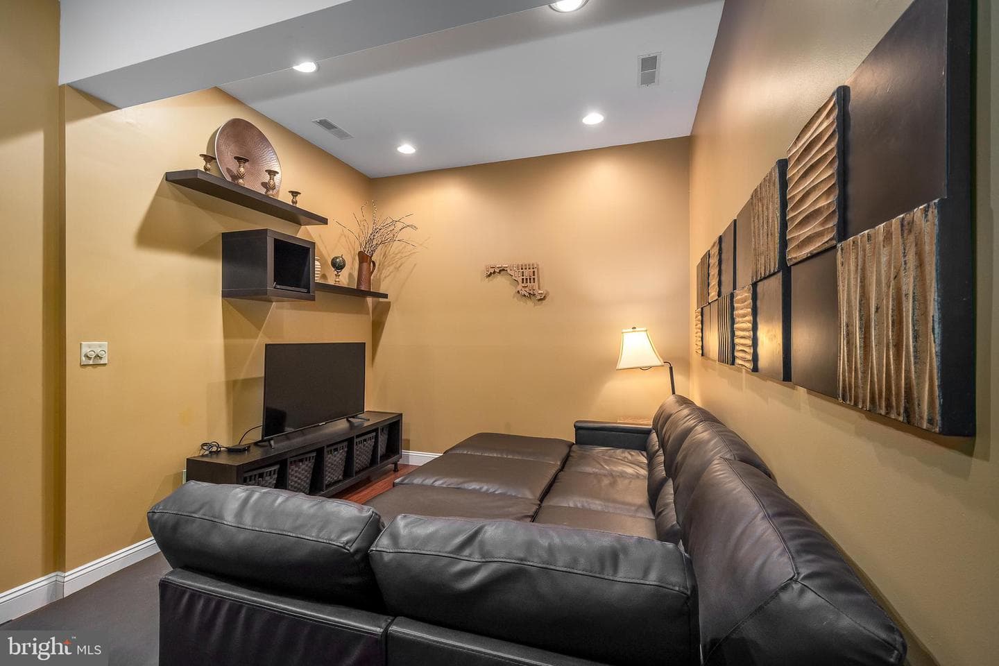 135 Jeffrey Lane #19a photo 11