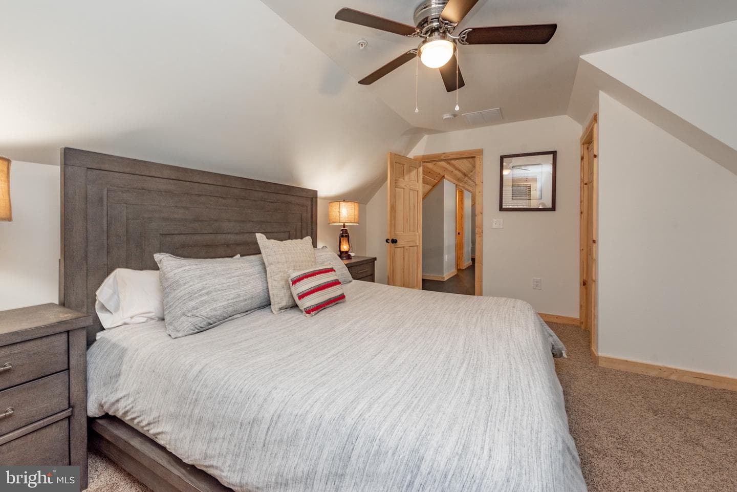 22 Taylor Lane photo 23
