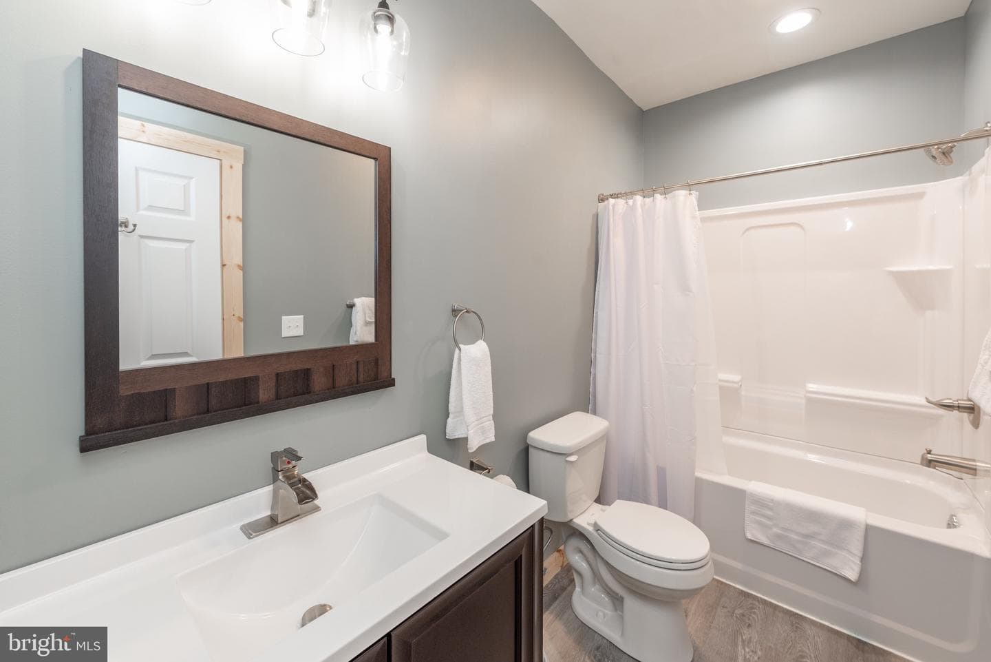 22 Taylor Lane photo 40