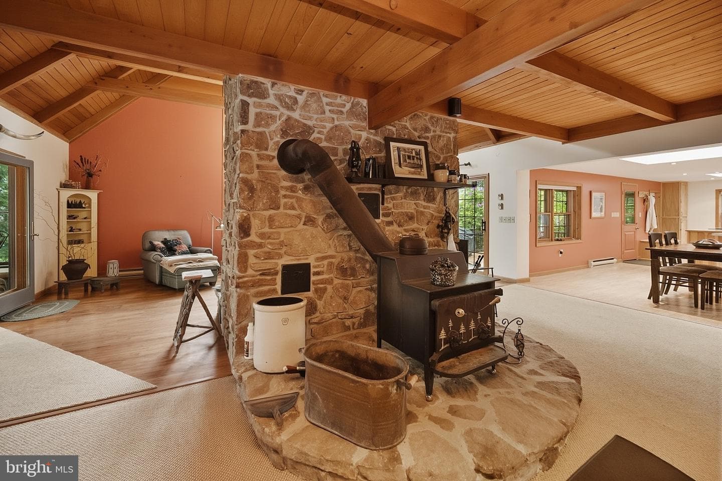 674 Hazelhurst Road photo 25