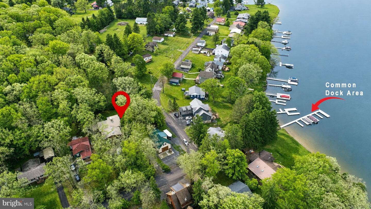 674 Hazelhurst Road photo 9