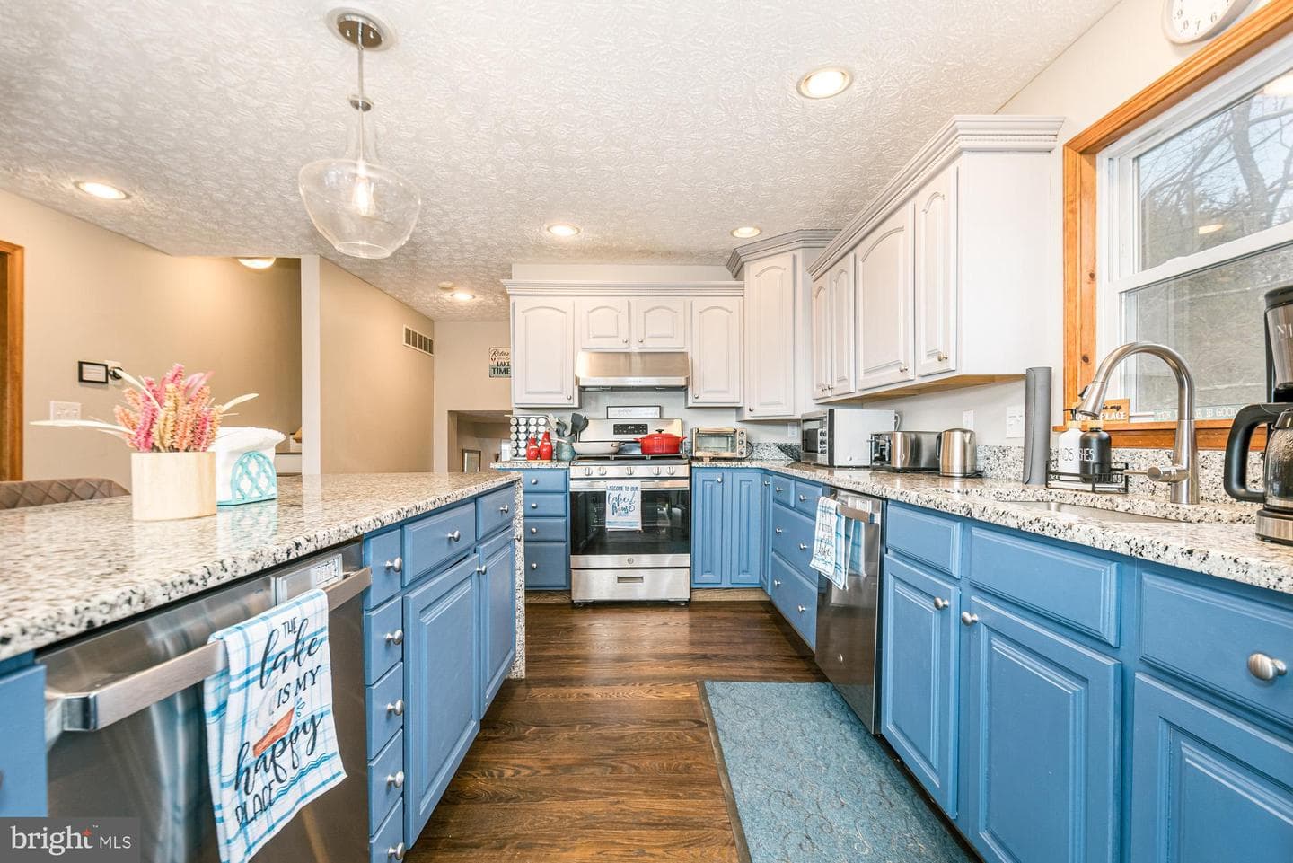390 Glen Cove Road photo 15
