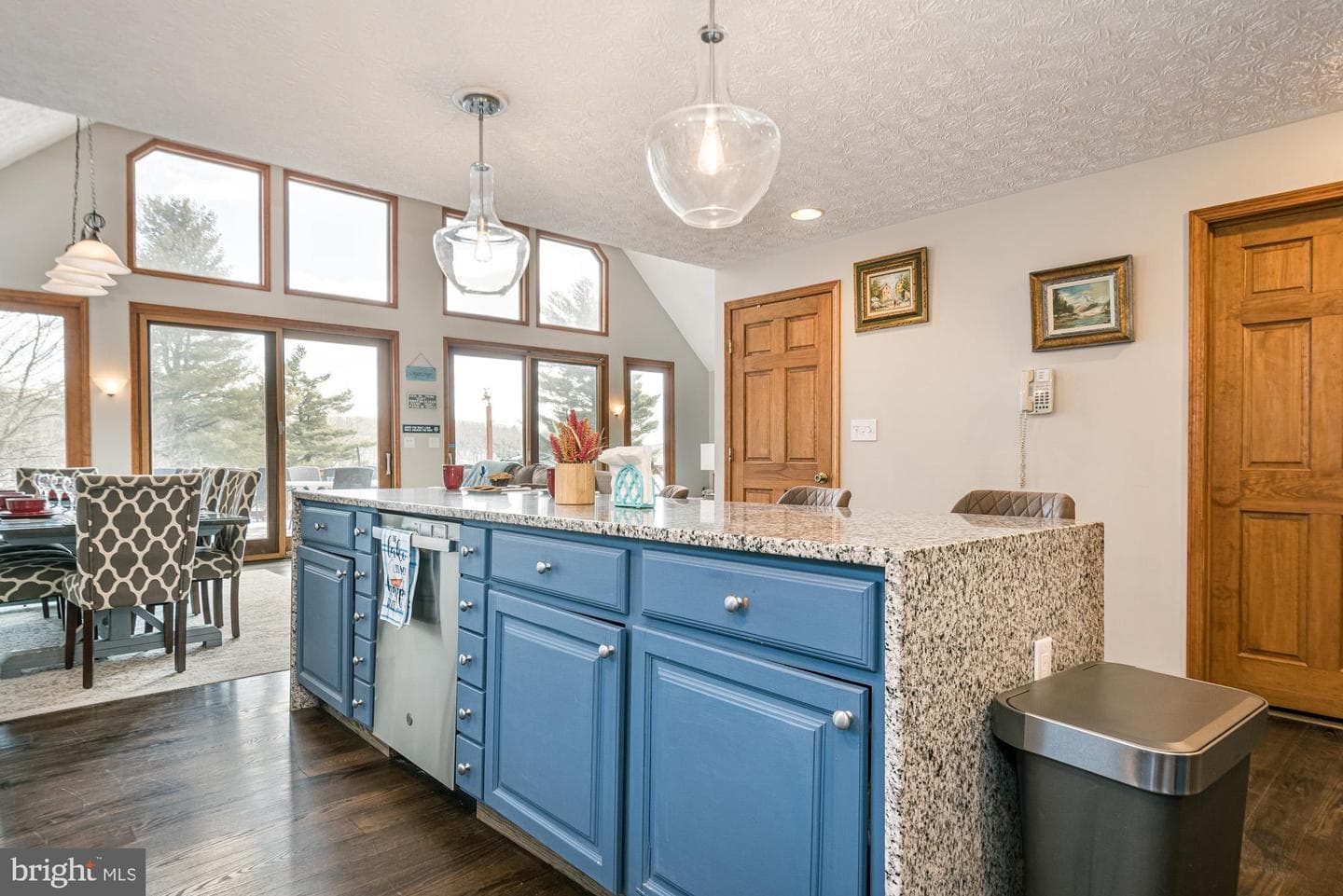 390 Glen Cove Road photo 16
