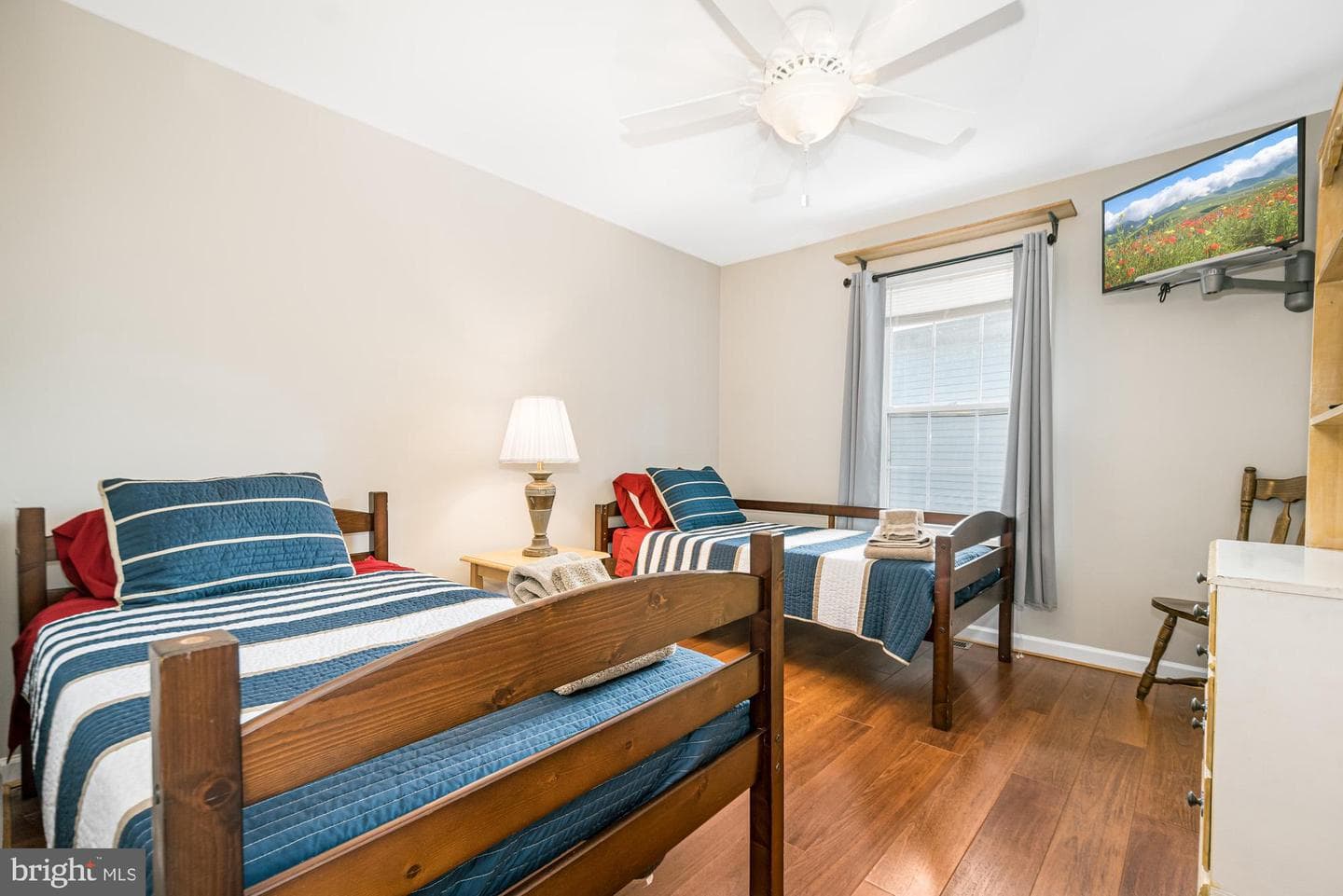 390 Glen Cove Road photo 50