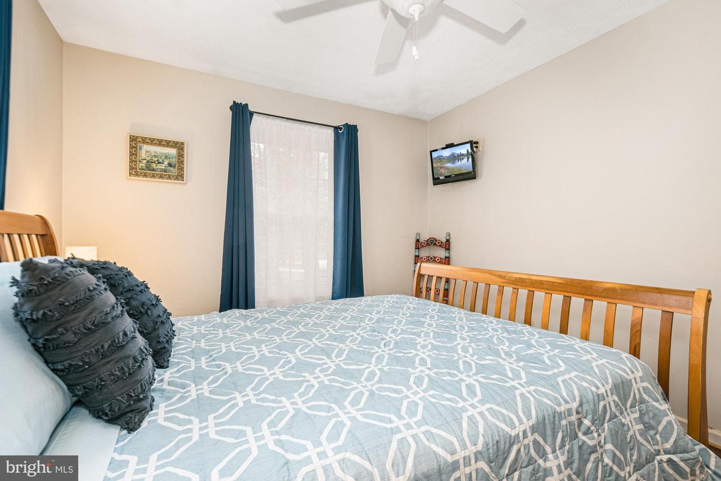 390 Glen Cove Road photo 58