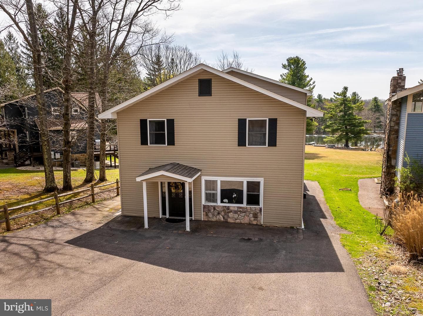 390 Glen Cove Road photo 68
