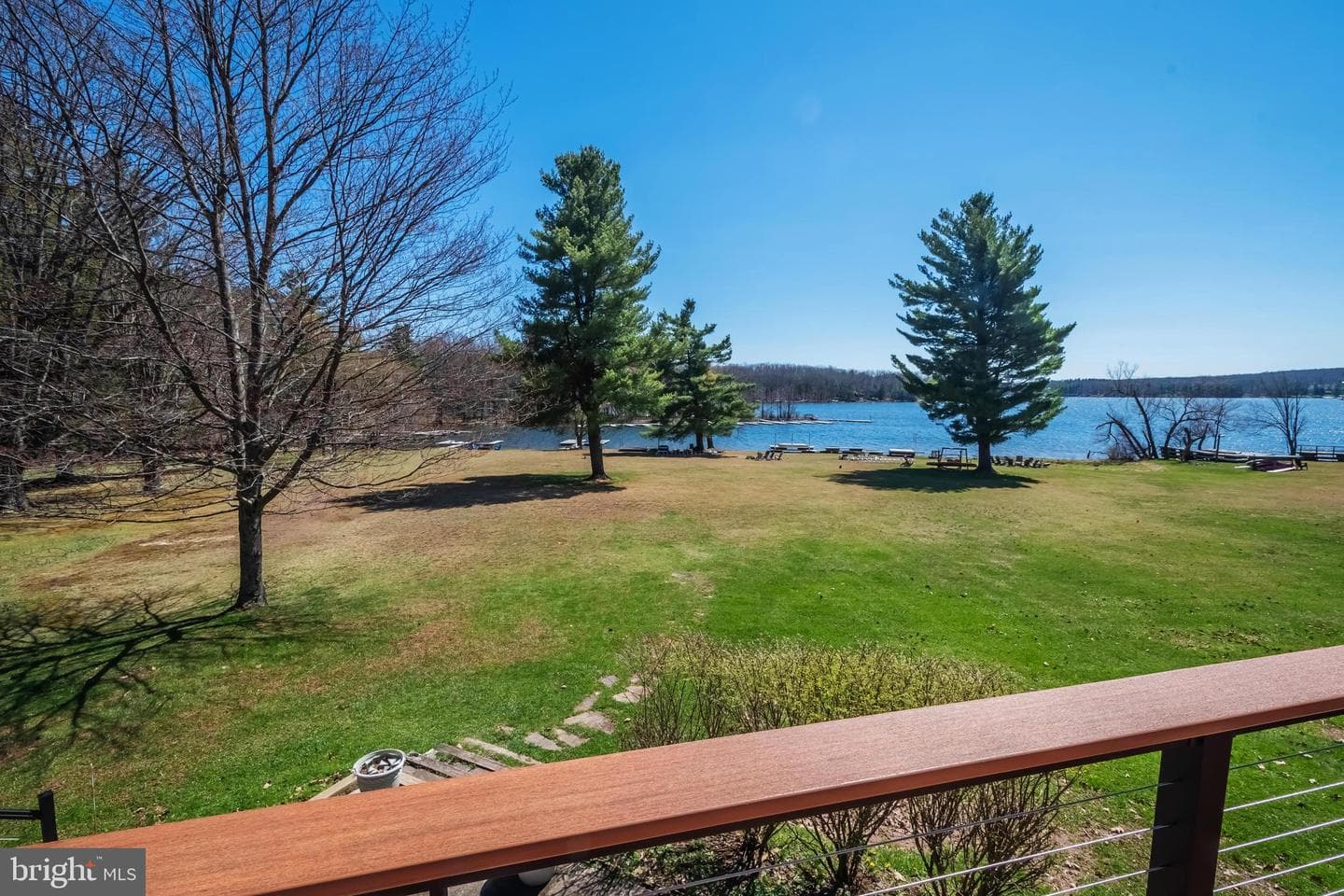 390 Glen Cove Road photo 7