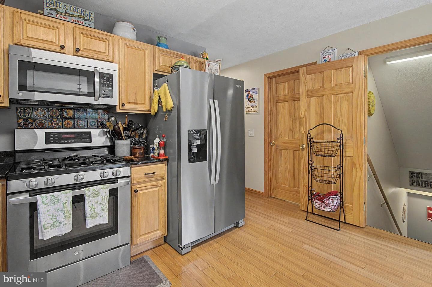 208 Smiley Face Ln, Mc Henry