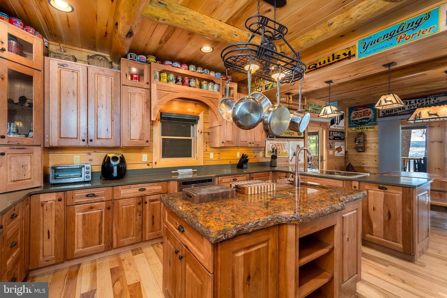 180 Glen Cove Road photo 21