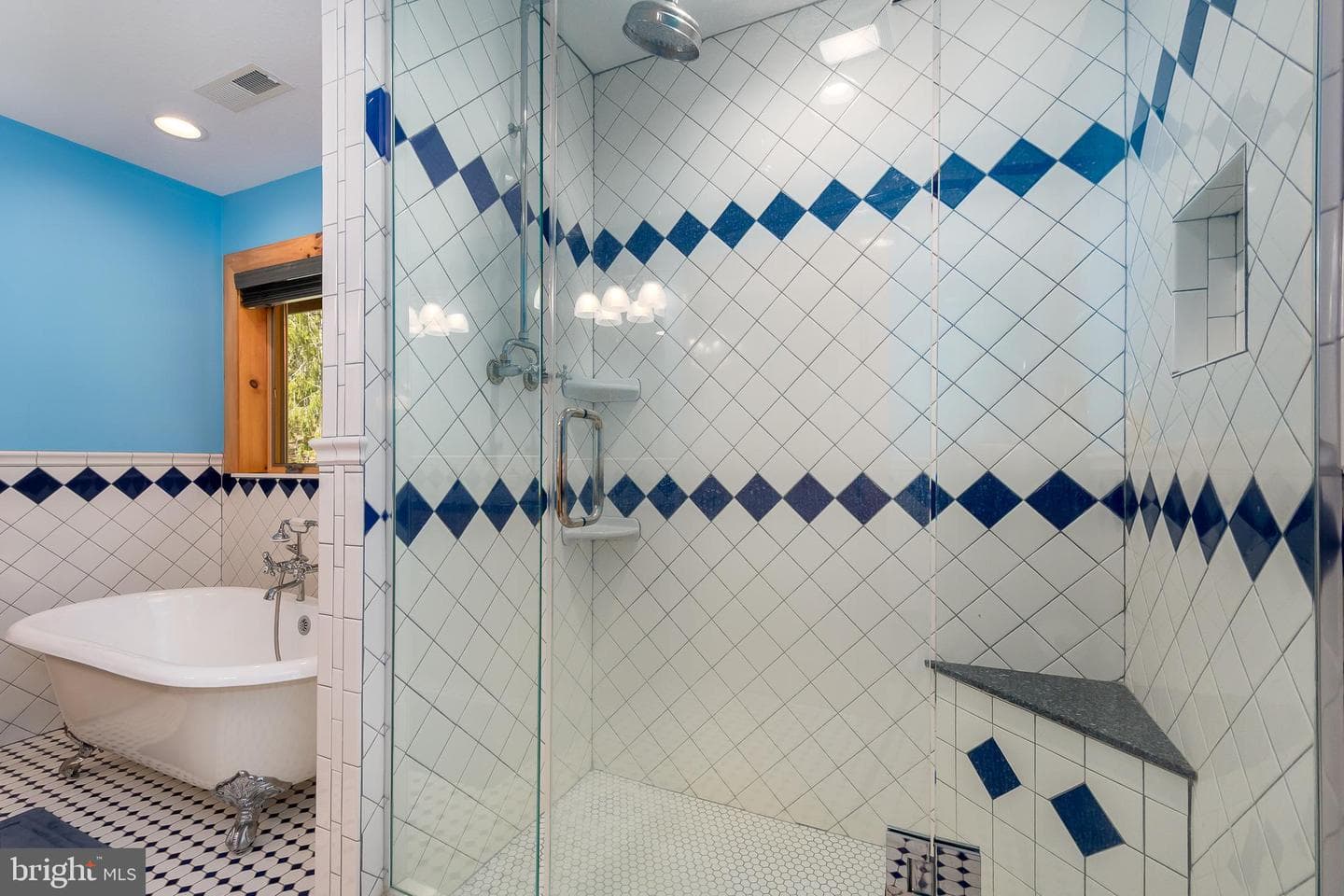 180 Glen Cove Road photo 50
