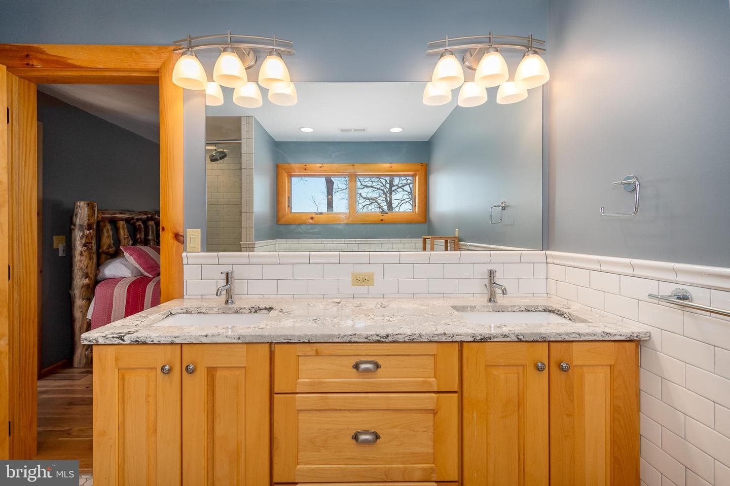 180 Glen Cove Road photo 55