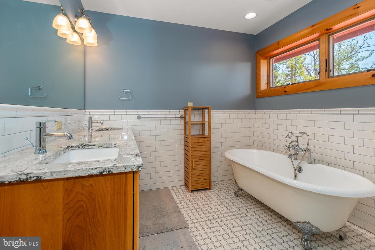 180 Glen Cove Road photo 57