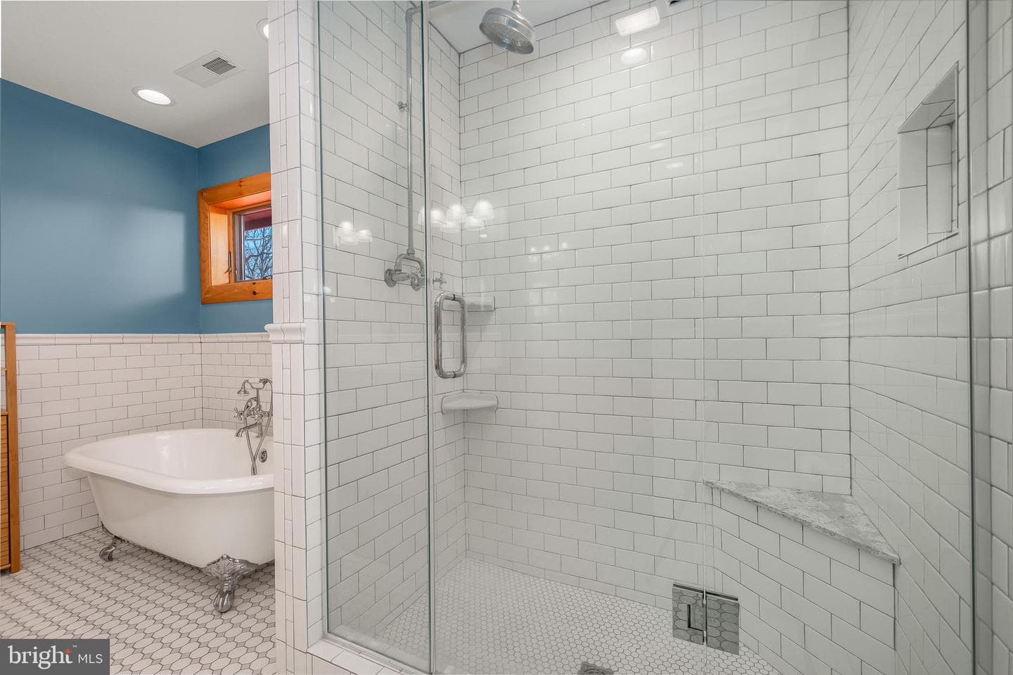180 Glen Cove Road photo 58