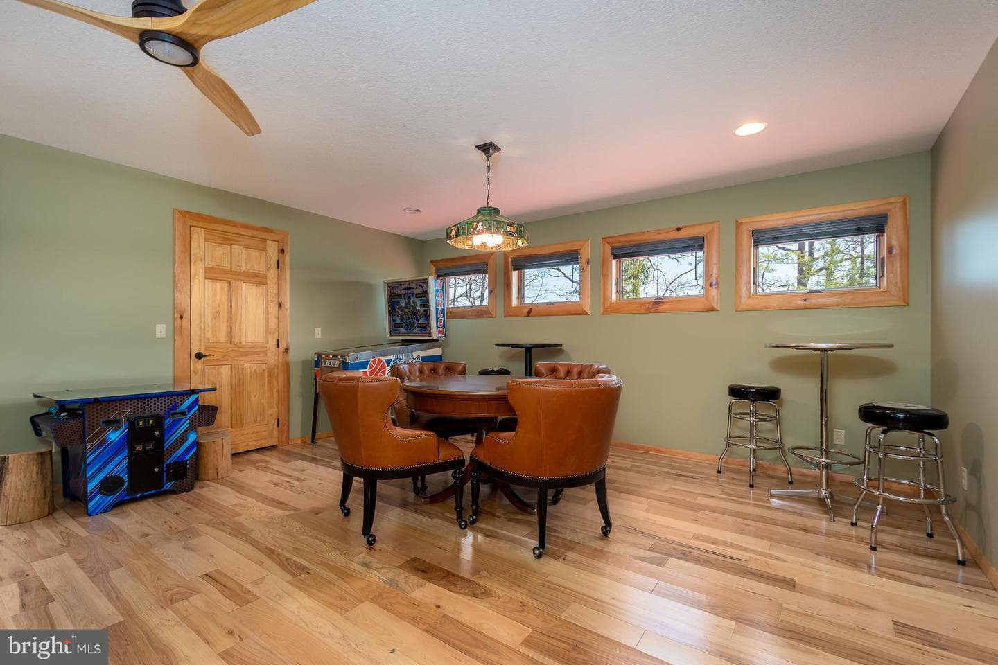180 Glen Cove Road photo 66