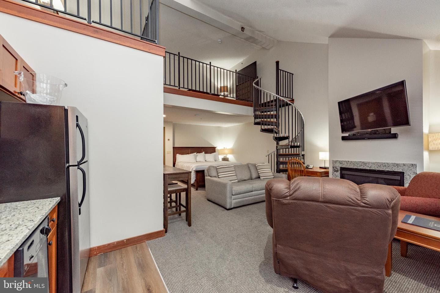 565 Glendale Road #306 photo 12