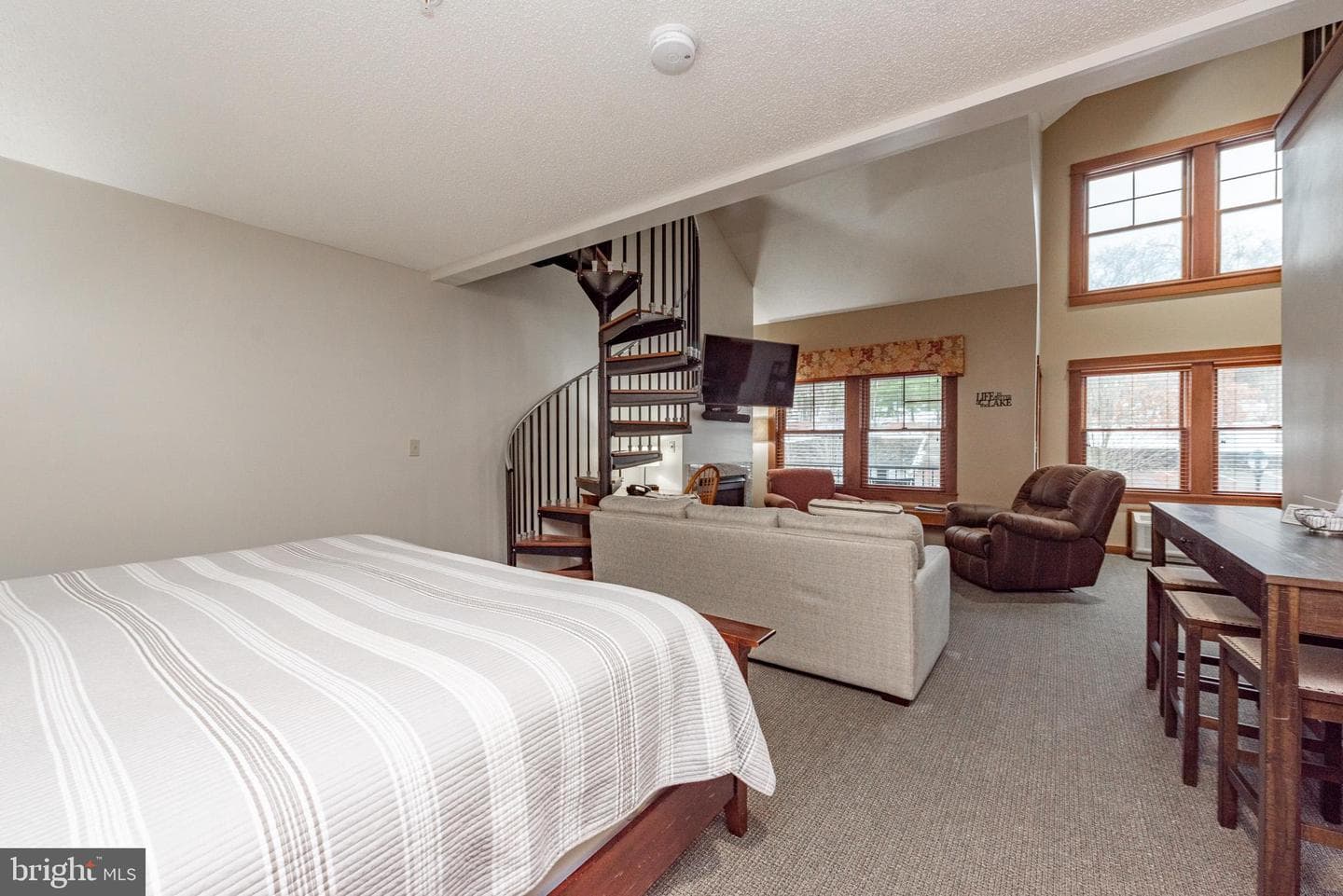 565 Glendale Road #306 photo 17