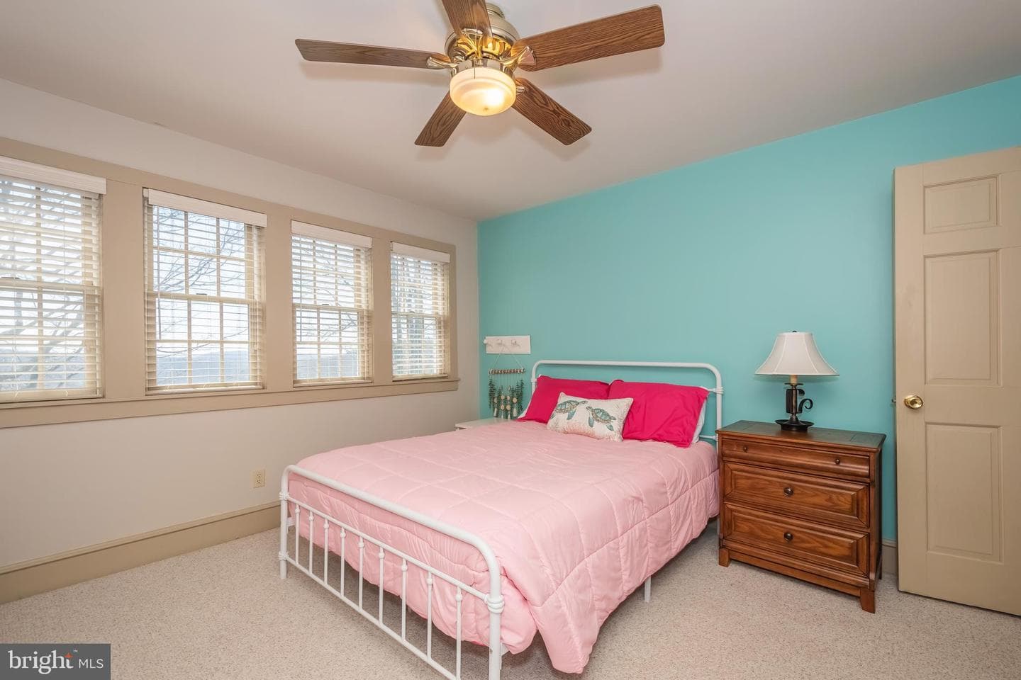 726 Sunset Ridge Drive photo 39