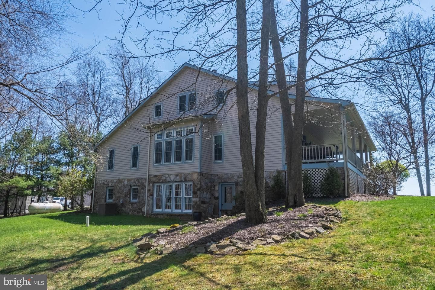 726 Sunset Ridge Drive photo 4