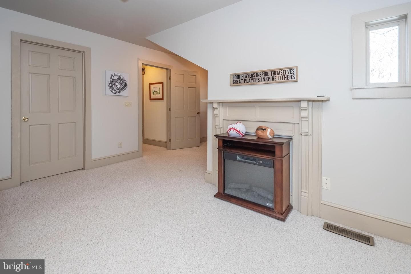 726 Sunset Ridge Drive photo 44